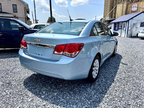 Used 2011 Chevrolet Cruze LS w/ Connectivity Package image 4