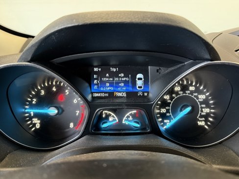 Used 2018 Ford Escape SE w/ SE Sport Appearance Package image 9