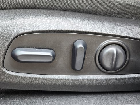 Used 2019 Chevrolet Equinox LT image 23