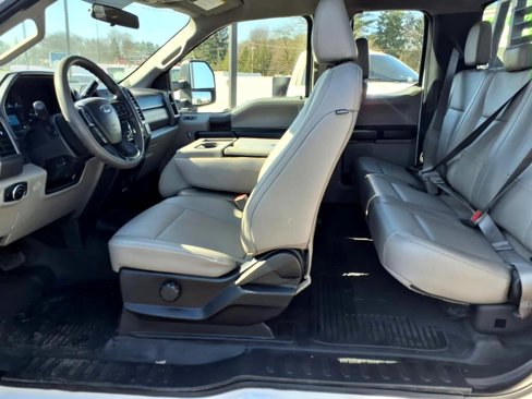 Used 2018 Ford F350 XL image 10
