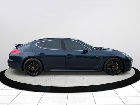Used 2014 Porsche Panamera S image 2
