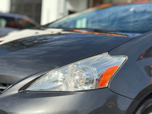 Used 2012 Toyota Prius V Two image 27