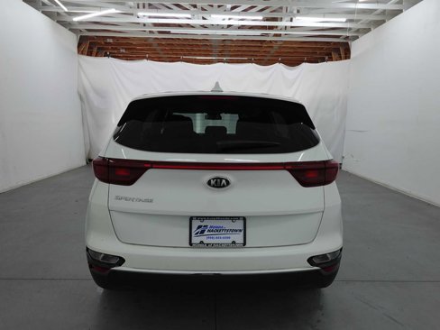 Used 2021 Kia Sportage LX w/ LX AWD Popular Package image 6