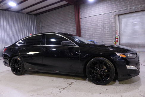 Used 2020 Chevrolet Malibu LT w/ Midnight Edition image 7