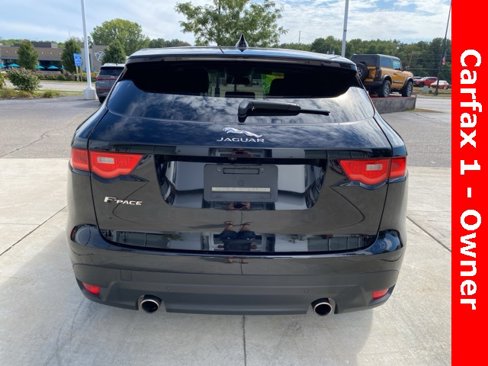 Used 2017 Jaguar F-PACE Premium image 4