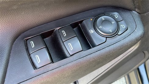 Used 2018 Chevrolet Equinox LT w/ Sun & Infotainment Package image 12