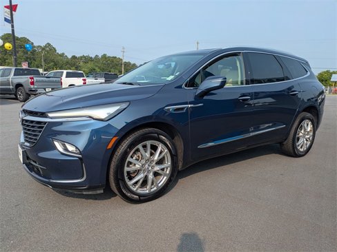 Used 2023 Buick Enclave Premium w/ Experience Buick Package image 8