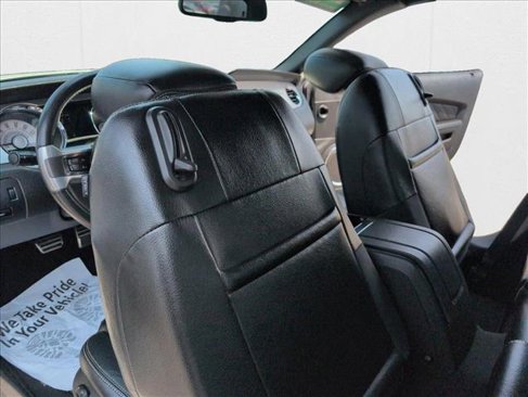 Used 2010 Ford Mustang GT Premium image 16