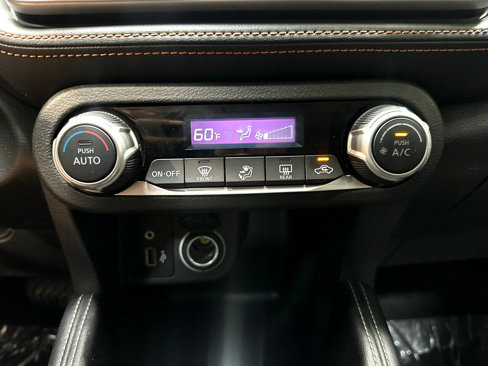 Used 2020 Nissan Kicks SR w/ Exterior Package image 55