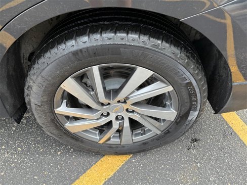 Used 2023 Chevrolet Equinox LT image 7