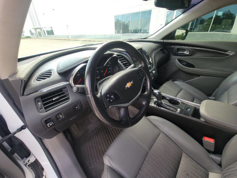 Used 2016 Chevrolet Impala LT image 11