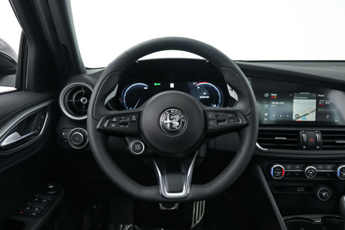 New 2025 Alfa Romeo Giulia w/ Driving Assist Package image 14