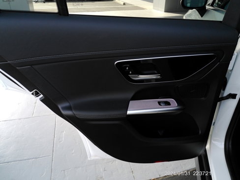 Certified 2025 Mercedes-Benz GLC 300 image 14