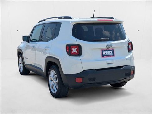Used 2018 Jeep Renegade Latitude w/ Cold Weather Group image 8