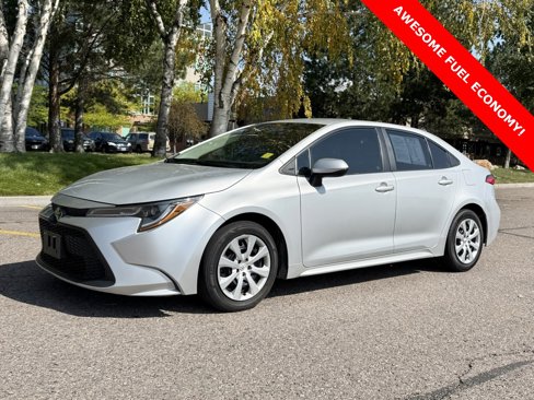Used 2021 Toyota Corolla LE image 1