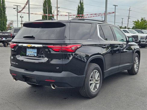 Used 2022 Chevrolet Traverse LT image 6