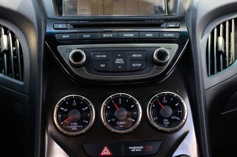 Used 2013 Hyundai Genesis 2.0T image 33