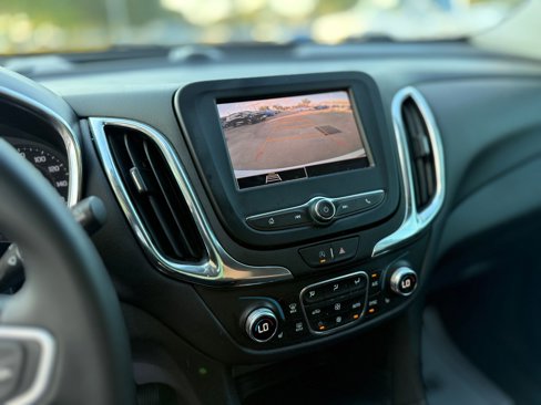 Used 2023 Chevrolet Equinox LT image 25