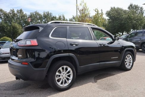 Used 2019 Jeep Cherokee Latitude w/ Popular Appearance Group image 7
