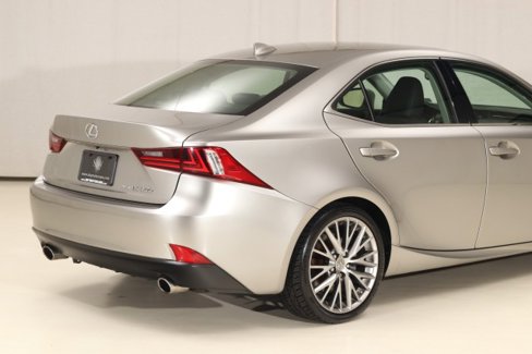 Used 2016 Lexus IS 300 AWD image 18