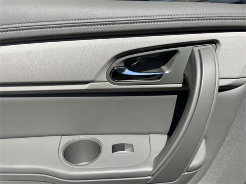 Used 2017 Chevrolet Traverse LS image 16