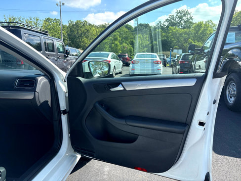 Used 2018 Volkswagen Jetta S image 15