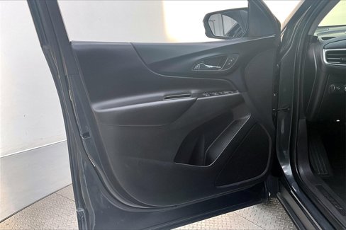 Used 2018 Chevrolet Equinox LT image 18