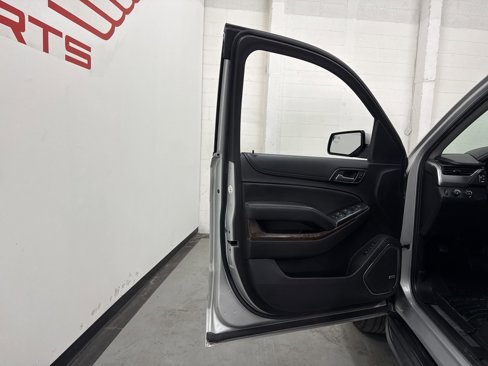 Used 2017 Chevrolet Tahoe LT image 38