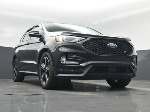 Used 2019 Ford Edge ST w/ Cold Weather Package image 28