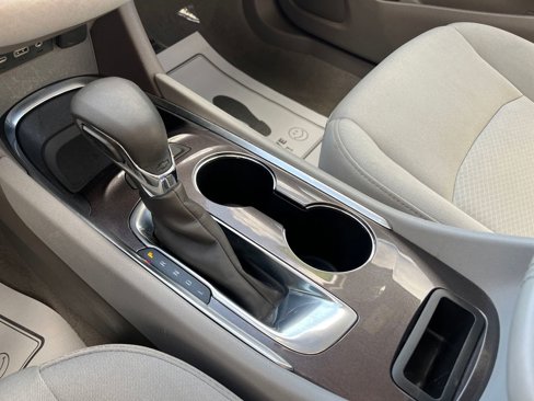 Used 2021 Chevrolet Malibu LT image 25