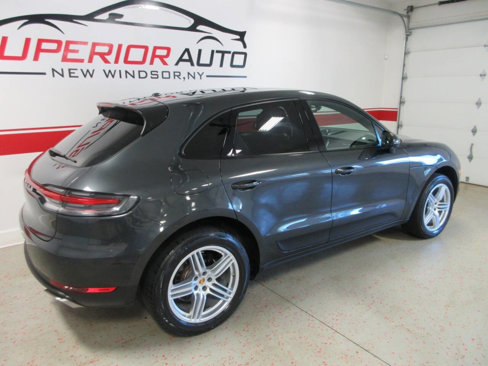 Used 2019 Porsche Macan image 4