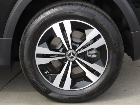 New 2025 Mercedes-Benz GLB 250 4MATIC image 35