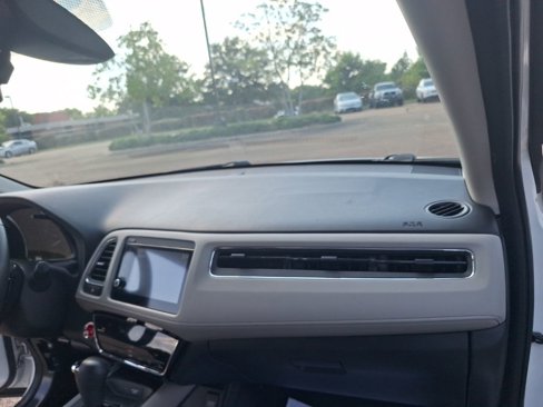 Used 2019 Honda HR-V Touring image 24