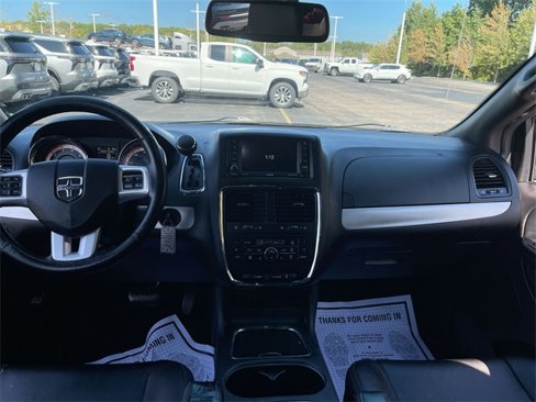 Used 2018 Dodge Grand Caravan GT image 18
