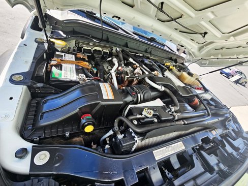 Used 2014 Ford F550 4x4 SuperCab Super Duty image 24