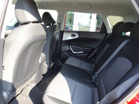Used 2020 Kia Soul LX image 14