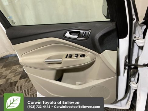 Used 2017 Ford Escape SE image 24