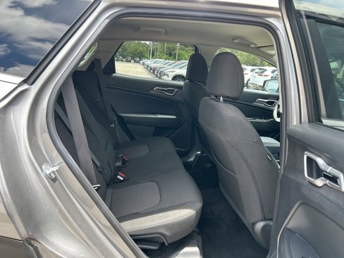 Used 2023 Kia Sportage LX image 38