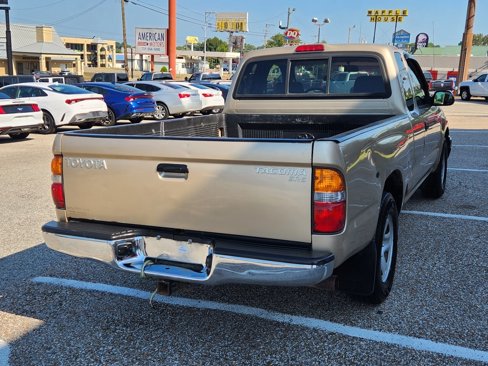 Used 2004 Toyota Tacoma 2WD Xtracab image 8