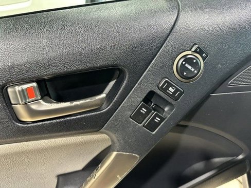 Used 2016 Hyundai Genesis 3.8 image 18
