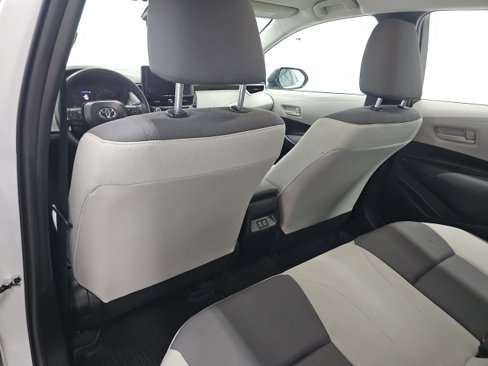 Used 2024 Toyota Corolla LE image 18