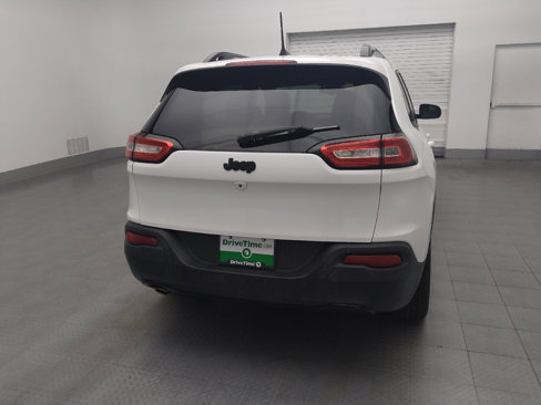 Used 2016 Jeep Cherokee Latitude w/ Comfort/Convenience Group image 7