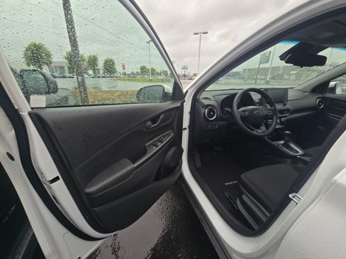 Used 2022 Hyundai Kona SEL w/ Cargo Package image 16