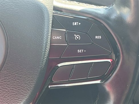 Used 2021 Jeep Cherokee Latitude Plus image 28