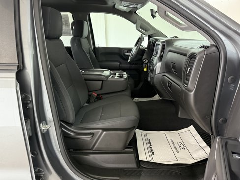 Used 2020 Chevrolet Silverado 1500 Custom w/ Custom Value Package image 28
