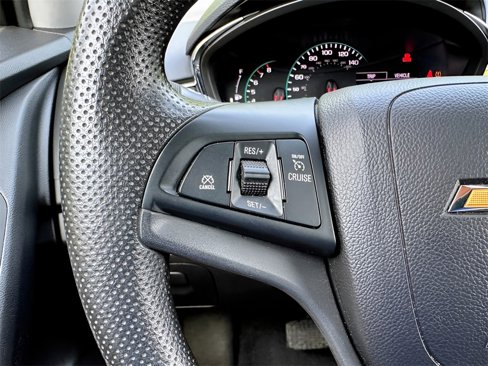Used 2021 Chevrolet Trax LT image 10