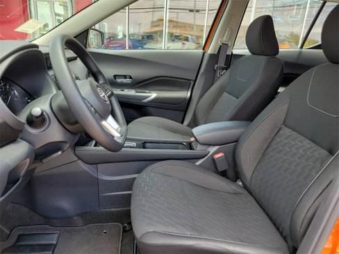 New 2024 Nissan Kicks SV image 19