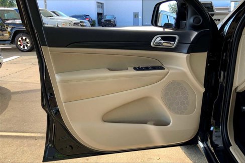 Certified 2022 Jeep Grand Cherokee Laredo E image 21