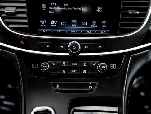 Used 2017 Buick LaCrosse Essence image 25