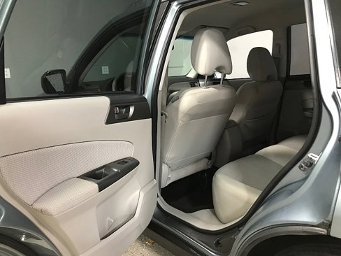 Used 2011 Subaru Forester 2.5X image 12